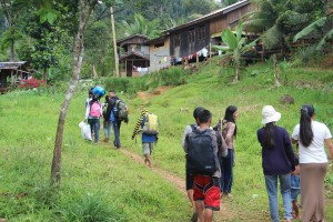 A lot of people left Sunday hiking to a nearby village for their biannual seminar.